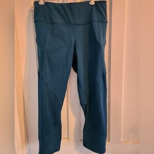 Athleta Blue Performance Capri Leggings